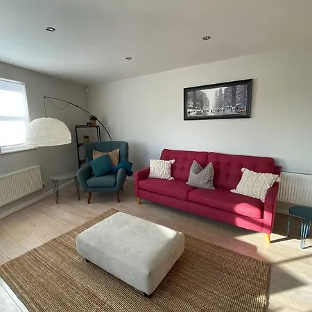 The Penthouse, Winchester Exterior photo