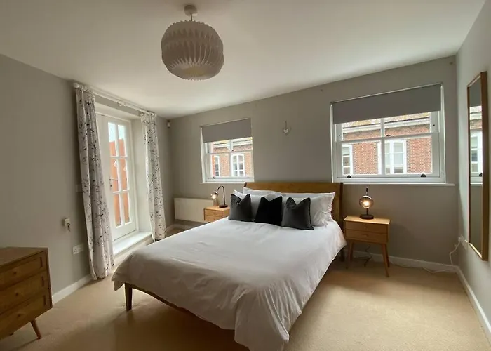 The Penthouse, Winchester